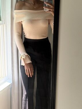 Off-Shoulder Ribbed Knit Sweater in Light Pink